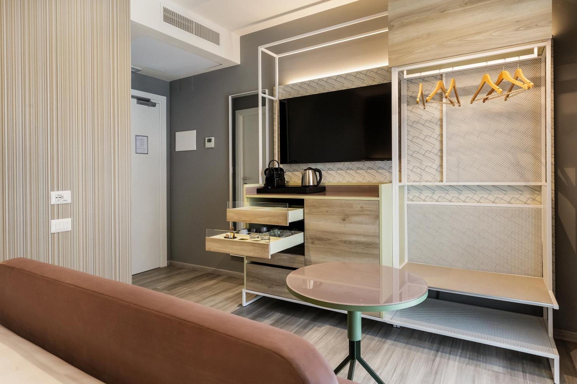 Adesso Hotel Roma Esterno foto