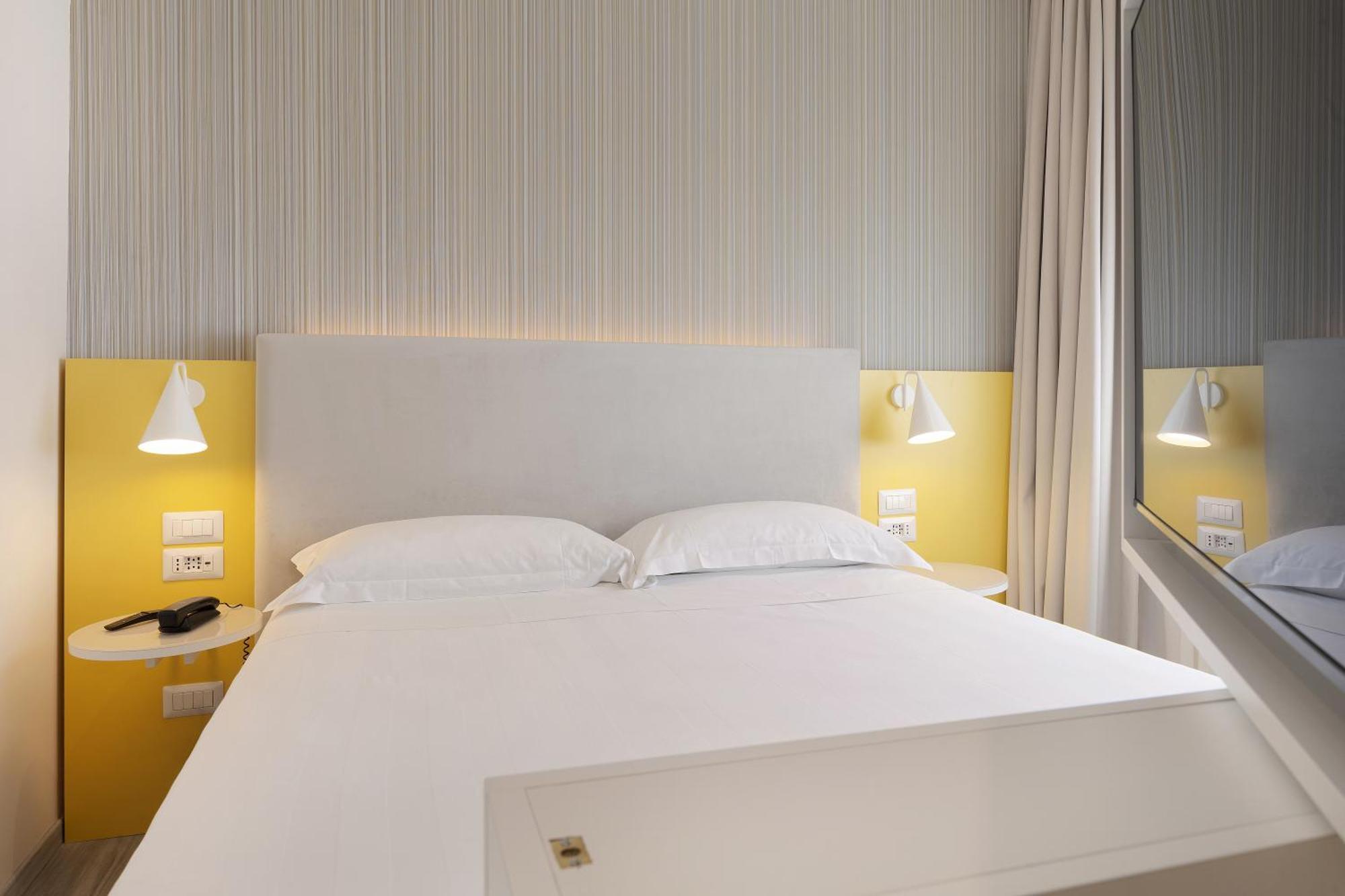 Adesso Hotel Roma Esterno foto